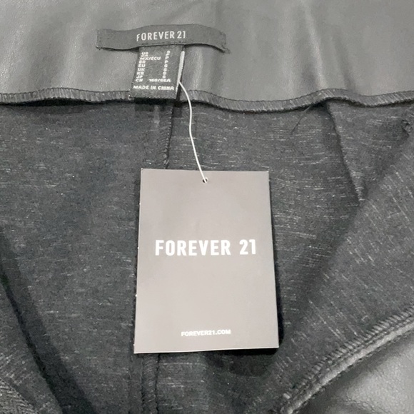 FOREVER 21 BKIRT SHORT - Picture 9 of 10